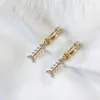 Stud￶rh￤ngen W165 Korean Fishbone Diamond Solated Shiny Fashion All-Match S￶t temperament Ljus lyxiga smyckev￤n