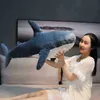 1 PC 45140 cm Big Size Funny Soft Bite Shark Cuddle Cushion Sussen Cushion Gift till Ldren Sleeping Doll Cuddle J220729