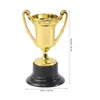 Dekorativa föremål Figurer 30st Golden Mini Award Trophy Plastic Reward Prisar Barnens gåva Toys Decor Trophies Small With Base 221124