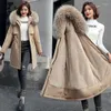 Trench da donna 2022 Collo in pelliccia Giacca invernale da donna Parka Lungo con cappuccio Fodera in lana Parka Cappotto addensato caldo Cappotto da neve coreano Capispalla