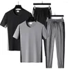 Roupas de ginástica 1 conjunto de roupas esportivas solta o gola da tripulação de pescoço intermediário da cintura para homens de escritório, as calças de meia-idade de meia-idade