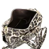 Grossistfabrik damer axelväskor 3 färger gata personlighet leopard tryck handväska söt tryck mode crossbody väska utomhus fritid läder ryggsäckar 0297