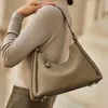 Bolsas de designer de luxo axilas de couro para mulheres Mãos sênior 2023 Autumn/Winter Fashion Fashion Everything ombro único Cross Crescent Bag Factory Direct Sales