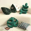 In Noordse stijl Groene levensecht Liemm Leaf Plush Pillow Smile Face gewichtloze bladeren liefdesvorm Duffle slaapkussens Sofa decor cadeau J220729