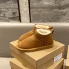 Casual schoenen vrouwen ultra mini sneeuwschoenen slipper winter nieuwe populaire enkel schapenvacht bont pluche houd warme laarzen suède schoenen klassiek kort