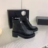 2022 Designer kanaal laarzen schoenen naakt zwart puntige teen midden hiel lange korte laarzen schoenen mnh