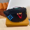 Bolsos de noche nuevos diseños bolsos cruzados de cuerpo cruzado diseñador bumbag para hombre bolsos de hombro esponjoso cinturón de cintura de moda fuzzy bum bolso cruzado