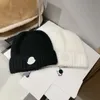 Casquettes de crâne en cachemire d'hiver pour hommes et femmes, chapeaux tricotés de styliste avec lettres, bonnet chaud Hip Hop pour l'extérieur