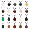 Colliers pendentifs 20 pièces/ensemble pendentifs en pierre coeur et goutte d'eau perles de couleur assorties breloques en cristal avec cordon en cuir noir de 18 pouces