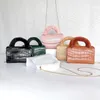 Bolsos de noche Moda Mujeres Patrón de cocodrilo PU Bolso de cuero Hombro Messenger Cadena Retro Mango de felpa Pequeño bolso cuadrado