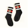 Designer Brand Casual Bas Broderie Hommes et Femmes Chaussettes Automne Hiver Sports de Plein Air Loisirs Chaussettes En Coton