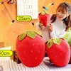 Simulering Strawberry Soft Cotton Cute Fruit Cushion Creative Cuddle Cushion Cuddly Gifts For Ldren Girls Baby Soft Gift J220729