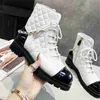 2022 Designer Channel Bottes Chaussures Nude Noir Bout Pointu Mi Talon Long Bottes Courtes Chaussures mmA