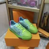 2022 Designer Sneaker Treinador Virgil Sapatos Casual Sapatos Calfskin couro Abloh Branco Verde Verde Azul Letra Plataforma Baixa tênis Tamanho 38-45 kmjkktr0000003