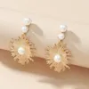 Studörhängen vintage för kvinnor personlighet legering elektroplat smycken mode trend kreativitet sol blomma piercing pärla