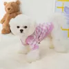 Abbigliamento per cani Autunno e inverno Scacchiera Love Puppy Cardigan Maglione Cat Warm Teddy Pet Vestiti a due gambe