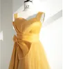 Brautjungfernkleider im goldenen Schultergurt-Stil, langes Trauzeuginkleid aus Satin und Tüll mit abnehmbarer Schleife