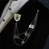 Broches rétro en métal strass cristal gland chaîne broche hommes costume chemise décontracté Badge luxe bijoux épinglette pour les femmes