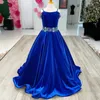 Bourgogne Velvet Pageant Dresses For Spädbarn Toddlers Teens 2023 Off-Shoulder Ritzee Roise Ball Gown Long Little Girl Formal Party Glowns Zipper Back Beading Crystals