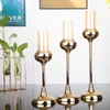 Portacandele in oro Ornamenti Decorazione di nozze Candeliere in metallo romantico Tavolo da casa Forniture per cena a lume di candela