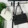 موضة جديدة 2022 نسخة صحيحة من حقائب Arrow Bag Braid Rope Bags المتدلية فوق المرأة