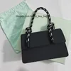 موضة جديدة 2022 نسخة صحيحة من حقائب Arrow Bag Braid Rope Bags المتدلية فوق المرأة