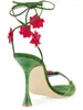 Sandalet parlak kırmızı çiçekler kayışlar yeşil deri ahşap tahıl şarap bardak topuklu kadınlar açık ayak parmağı kadın bacak bandaj yüksek sanalyas