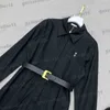 Kadın Tasarımcı Elbise MIU Yazı Logosu İşlemeli Desen Gömlek Elbiseler Sonbahar Moda Markası 2022AW Uzun Kollu Elbise