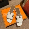 Женские тапочки роскошные дизайнерские дизайнерские сандал пляж Слайд для женщины Слиплка для крокодила