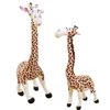 35cmシミュレーションGiraffe Doll Real Life Giraffe Hugsかわいい抱きしめ動物人形誕生日プレゼントldren ToysベッドルームマダガスカルJ220729