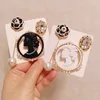 Brooches French Retro Brooch Men And Women Suit Accessories Personality Court Beauty Head Coat Pin Pearl Flower Sweater Corsage