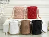 HBP Famous Designer Shoulder Bags Lady Populära handväskor Den nya 5A Soft Women Fashion Cylindrical Cross Wallets Body Coin Pouch Mini Bucket