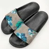 مع Slides Box Foam Runner Slippers Sandals Sneakers Shoes Blue Bone White Resins Sand Sand Summer Summer Men Womener Beach Mahogany Burgundy