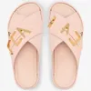 Nya tofflor Modeplattformssandaler Metallspänne lyxiga lägenheter Cross vintage ungdomskohud halkfri deodorant Andas strandflip-flops 36-46