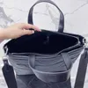 Bolsas de noite Totes Prabag A bolsa de sacola bolsas de designer feminino bolsa de couro Bolsa de ombro de ombro por m￣o Crossbody Fashion Bolsa