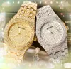 Full Diamonds Ring Dial Erkekler İzler 42mm Kuvars Hareket Buzlu Gökyüzü Yıldızlı Parlak Sevgili Tüm Suç Moda Elbisesi Bilek Swatch Valentine'in Noel Hediyeleri