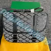 Kvinnor Messenger Fashion Luxurys Tote Envelope Postman's Bag Mens Crossbody Clutch Designers Famous Handbag Shoulder Camera Satchel Purse Travel Outdoor Sport Påsar