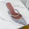 Luxe dames slipper sandalen merk schoenen zon buckle crystal satijnen leer met juweel buckle dames puntige tenen shoess