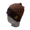 chapeau d'hiver Casquette casquettes de créateurs Bonnet tricoté Mode ins net rouge mêmes hommes et femmes Chapeaux ajustés pour cachemire Plaid Lettres Casual Skull Outdoor Fashion laine Baseball