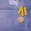Spille Medaglia dell'Unione Sovietica per la difesa di Kiev con nastro tessuto giallo Jewlry