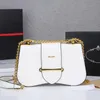 Luxe dames ketting crossbody tassen gewone koehide schoudertassen messenger tas hangbags portemonnee gouden ketting driehoek borden tongelement