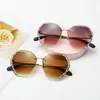 Gafas de sol 2022 Vintage moda de gran tamaño sin montura mujeres famoso diseño Sexy diamante cuadrado gafas de sol para mujer