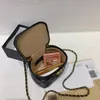 ChaneI Neue Kette Kosmetiktasche Umhängetaschen PU Material Umhängetaschen Quaste Dekoration Kleine SlingBags für Frauen 12x11x8cm