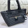 luxe handtassen dames draagtas Gewatteerde Tote Boekentassen Handtassen Merk Zacht Nylon Vierkante Top Handel Laptoptassen boodschappentassen 221122