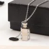 Collana di moda Gioielli di design gioielli con diamanti di lusso Platino catena in oro rosa Collane con ciondolo bottiglia di profumo Regalo di nozze per le donne all'ingrosso