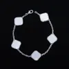 Pulsera de cadena de dise￱ador de lujo de cuatro hojas CLAEF CLAEF Fashion Women's Gold Bracelets Joyer￭a de alta calidad con caja