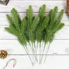 Flores decorativas 5/10pcs de natal pinheiro verde agulha plantas artificiais ramo de flores falsas para decoração de casamento em casa caixa de grinaldas de grinaldas