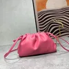 Pochette stilista di moda Borsa da donna Borsa da donna in pelle solida Borsa da donna semplice per trucco Banchetto Borsa a mano di lusso Borse Portafoglio tote casual