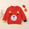 Camicia a colori da indossare per bambini abbinata a una felpa con cappuccio alla moda a maniche lunghe con testa di orso a forma di simpatico cartone animato