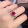 Pierścienie klastrowe Vintage Trendy Natural Ruby Pierścień 925 Srebrny Srebrny Inkrustowany Kamień Czerwony Kamień Owalny Prezenta